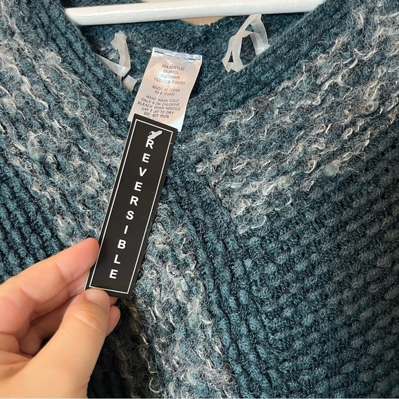 NWT Unbranded Knit Fringe Poncho Wool Mohair One Size - Picture 4 of 5